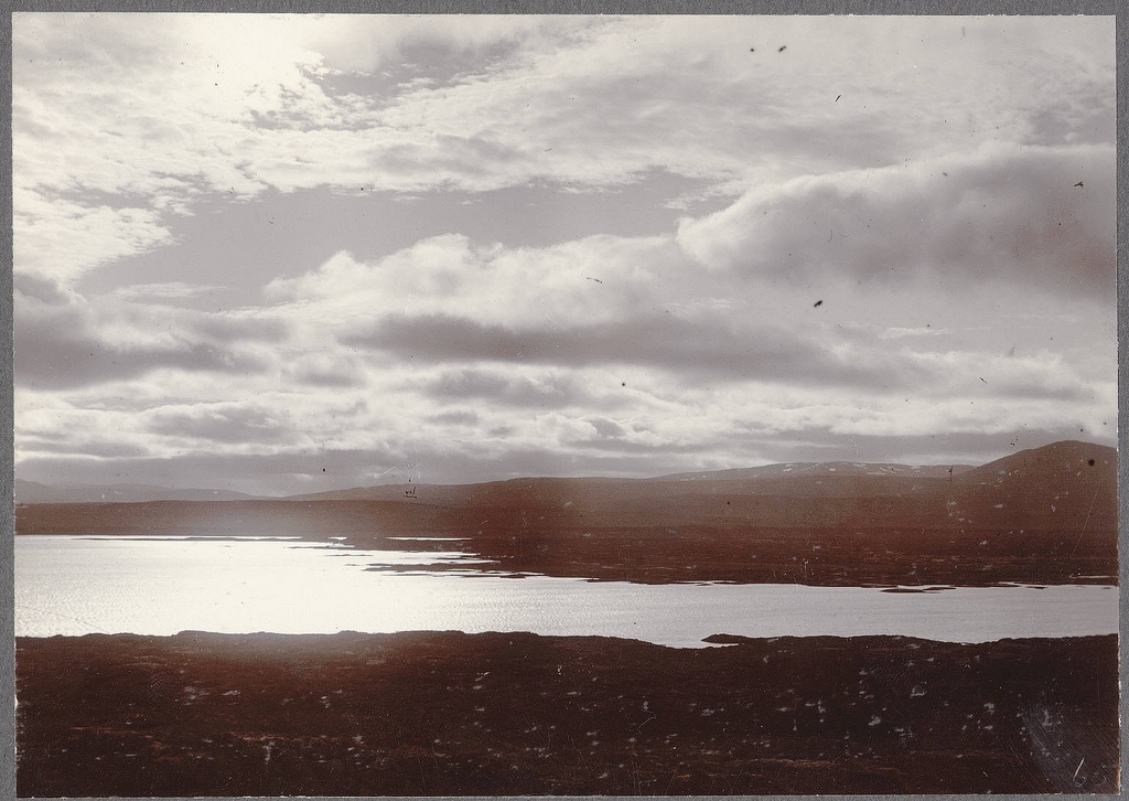 Þingvallavatn from Hrafnagjá.