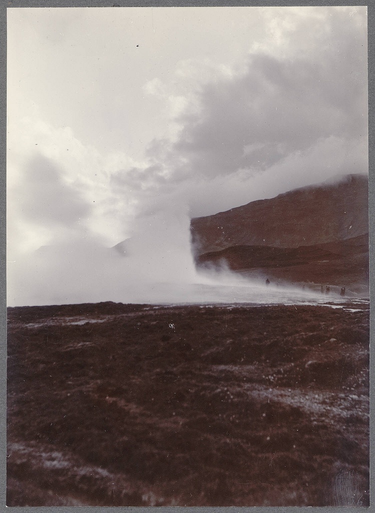 Geysir; eruption, 3d shot.