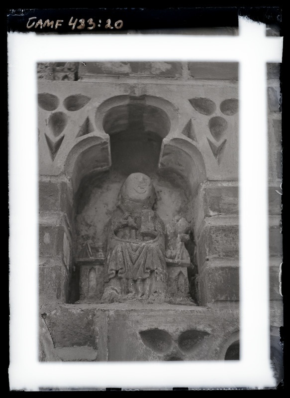 Tartu Jaani kirik. Skulptuur