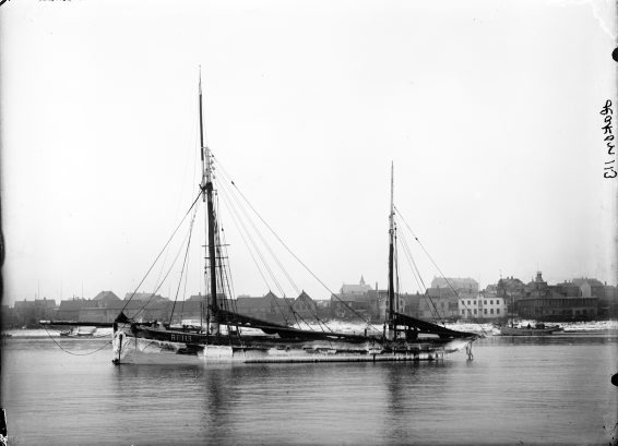 Kútter Hákon re 113, 1910-1915