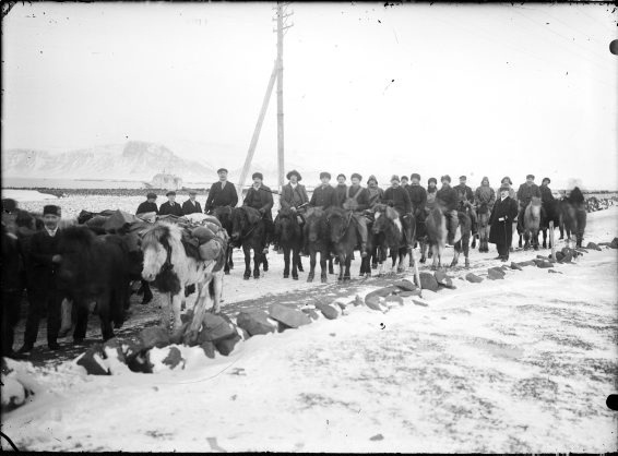 Hópur starfsmanna, 1910-1925