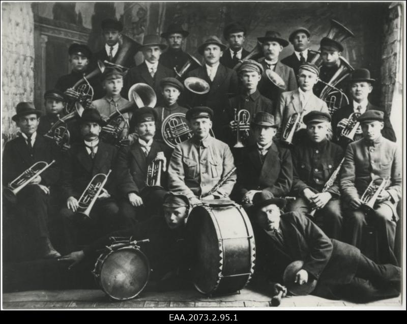 Suure-Jaani(?) puhkpilliorkester, grupifoto