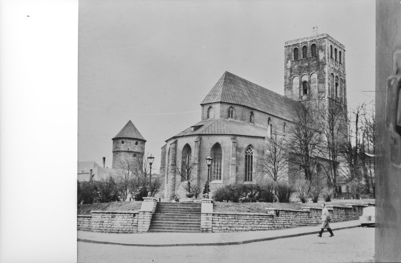 Tallinn Niguliste kirik. Vaade põhja-idast