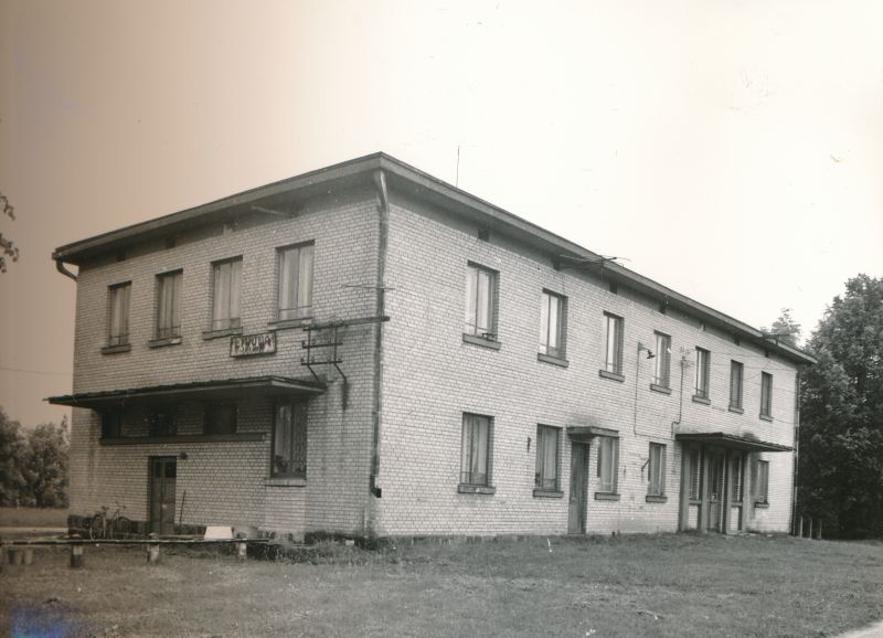 Photo. Lihula Railway Station. Black and white. Located: Hm 7975 - Technical monuments of Haapsalu district