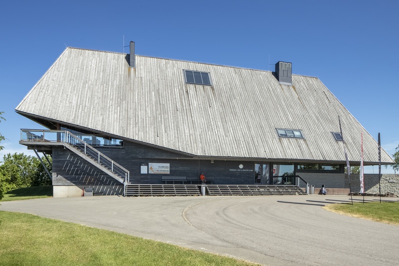 Jõelähtme golfiklubi, Estonian Golf & Country Club. Arhitektuuristuudio Siim & Kreis; arhitekt Andres Siim