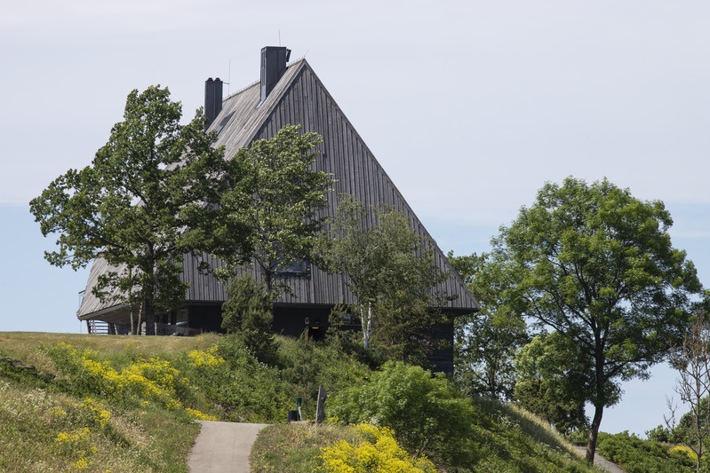Jõelähtme golfiklubi, Estonian Golf & Country Club. Arhitektuuristuudio Siim & Kreis; arhitekt Andres Siim