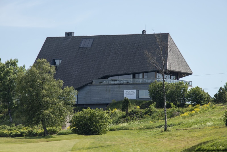 Jõelähtme golfiklubi, Estonian Golf & Country Club. Arhitektuuristuudio Siim & Kreis; arhitekt Andres Siim
