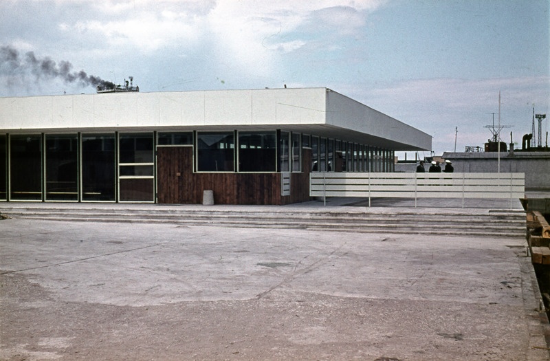 Tallinna sadam, reisijate paviljon. Arhitekt Voldemar Herkel