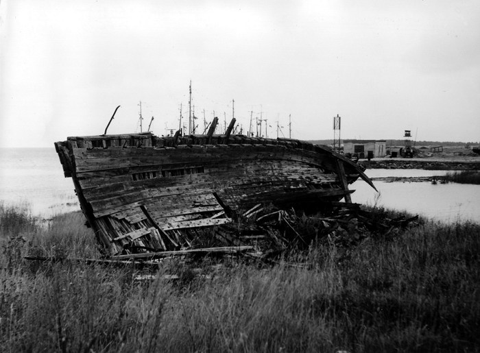 Hiiumaa purjeka Olev vrakk Suursadama kaldal