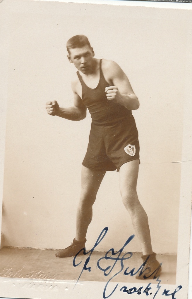 Poksija Johannes Kukk, täisfiguur