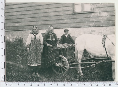 Jämaja khk, tööriided  duplicate photo