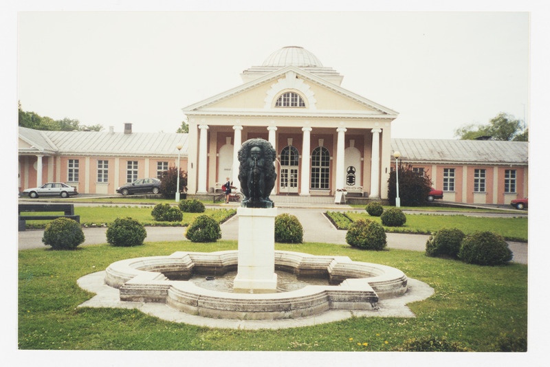 Purskkaev Pärnu mudaravila ees