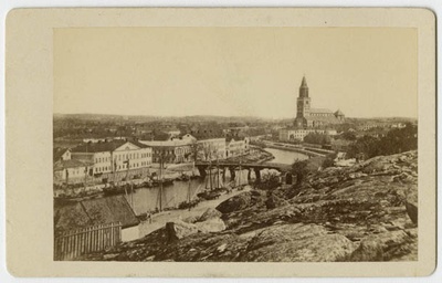 Vy från Samppalinna mot Aurabron och Domkyrkan i Åbo.  duplicate photo