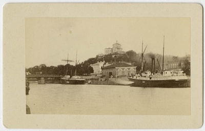 Vy mot ångbåtshamnen och observatoriet i Åbo.  duplicate photo