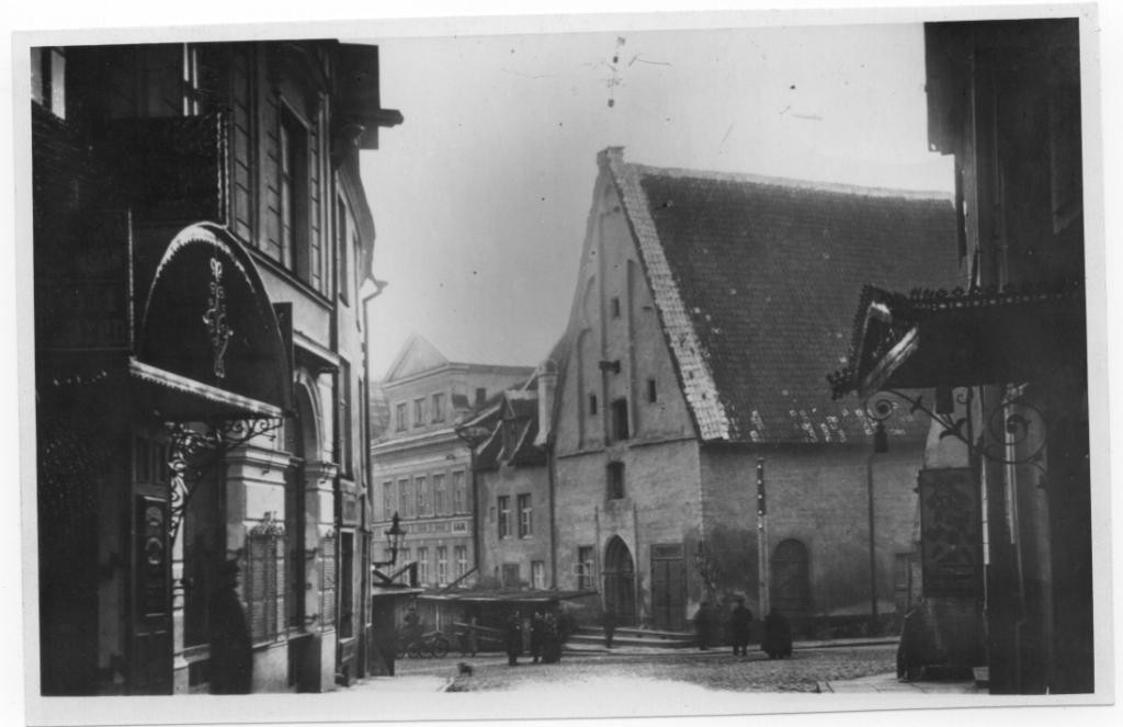 Bank building Suur-Karja t.1, 1904, 1924.