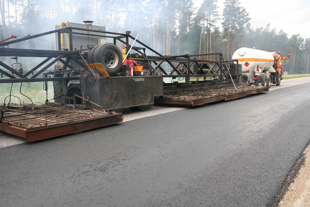 Novafleks-tehnoloogia Pärnu maanteel TALTERi teostamisel 11. juuni 2009