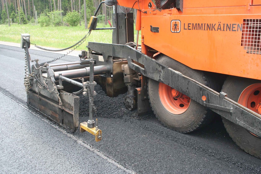 Novafleks-tehnoloogia Pärnu maanteel TALTERi teostamisel 11. juuni 2009