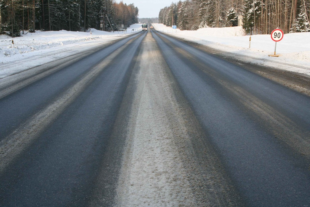 Talvised vaated Tartu maanteele Ussisoos ja Annas 19. veebr 2009