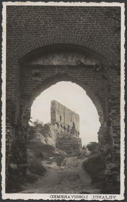 fotopostkaart, Viljandi, lossivärav, Suurmüür, u 1915