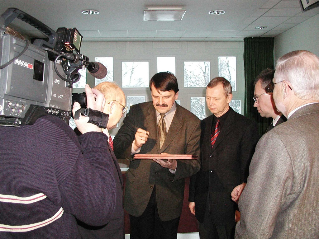 foto Tallinn - Tartu - Võru - Luhamaa reonveerimistöid kokkuvõttev konverents Tartus Atlantises 2001