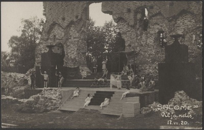 fotopostkaart, Viljandi, lossimäed, teater Ugala vabaõhuetendus "Salome", 17.07.1920  similar photo