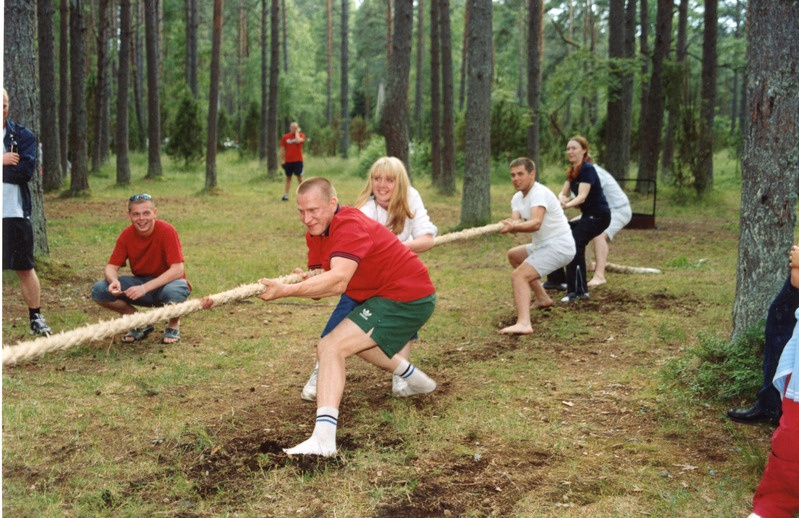 11.juuli 2004.a. Peipsi veepidu Kauksis. Köievedu.