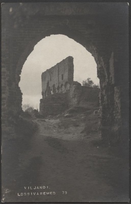 fotopostkaart, Viljandi, lossivärav, Suurmüür, u 1915, foto J. Riet  duplicate photo