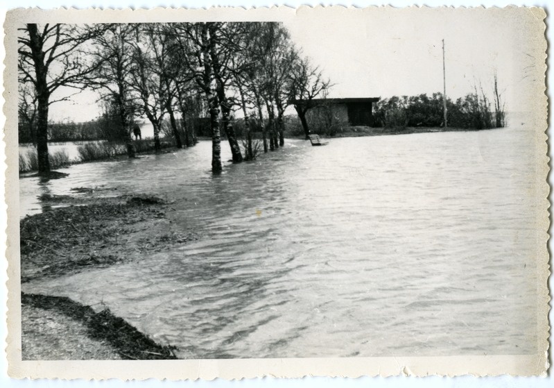 1969.a. sügistormiga üleujutatud Kuressaare mererand