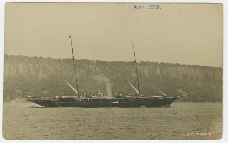 Abimootoriga purjelaev "Corsair"