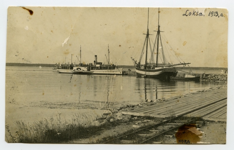 Tallinna purjelaev "Nora" ja aurulaev Loksa sadamas