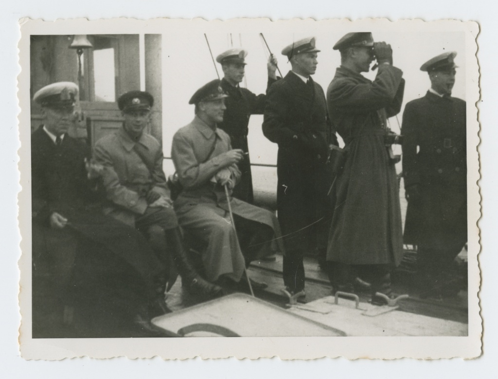 Kaitseväe Ühendatud Õppeasutuse Sõjakooli aspirantide kursuslased sõidul Aegna saarele