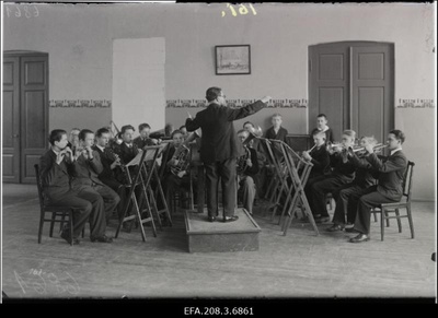 Paide Ühisgümnaasiumi orkester.  duplicate photo