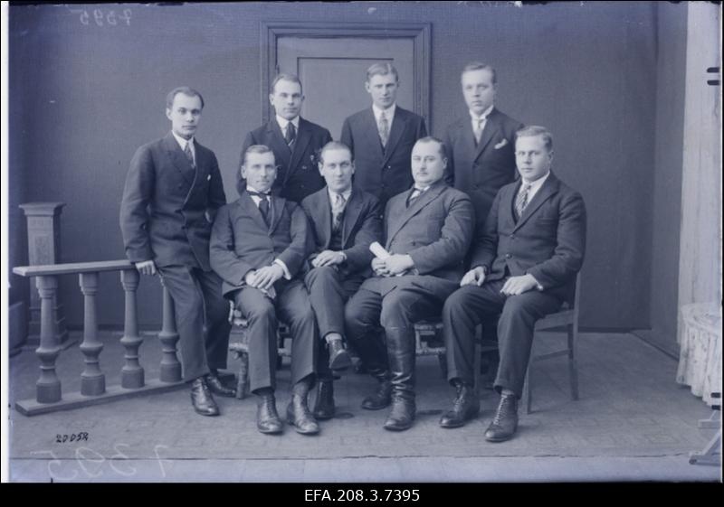 Järva telefonivõrgu meeskond.