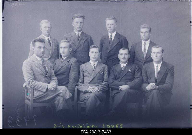 Järvamaa põllumajandusnäituse juhatus.