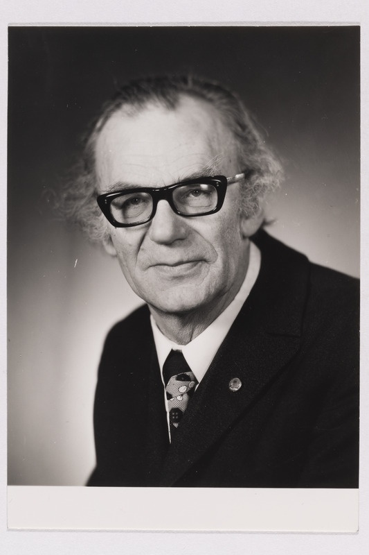 Estonia solist Artur Linnamägi, portree