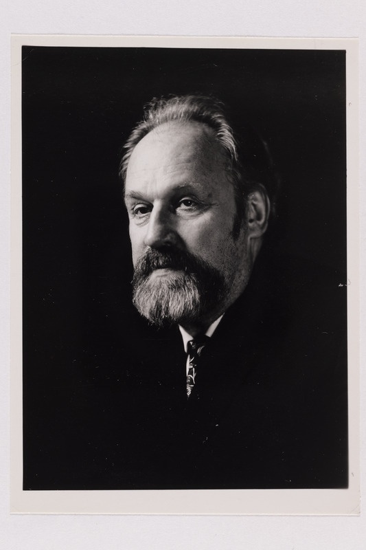 Laulupidude liikumisjuht Fred Raudberg, portree