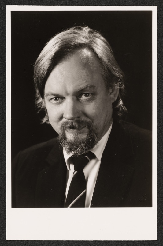 Kirjanik Andres Ehin, portree