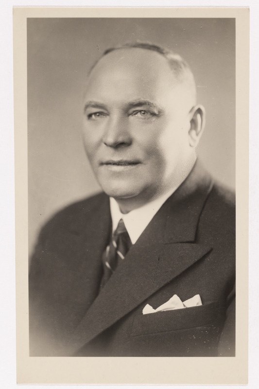 Ooperilaulja ja pedagoog Aleksander Arder, portree