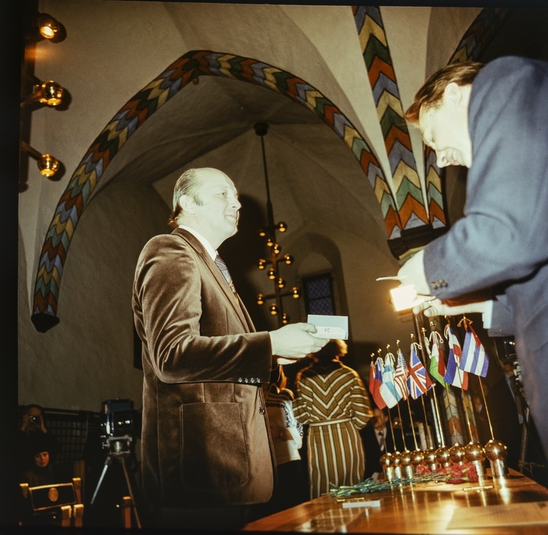 Tallinna Olümpiaregati  1980 toimumise hüvanguks ühiskondlikku tööd teinud inimeste vastuvõtt raekojas