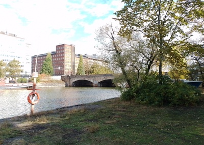 Puinen Pitkäsilta ja Siltasaarenkatu 1, Stenbergin huvila. rephoto