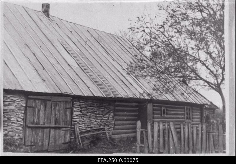 Atla-Eeru kõrts - Mahtra sõjast osavõtnute omaaegne nõupidamiskoht.