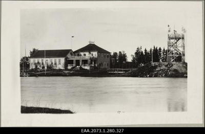 Ranna restoran-kohvik Emajõe ääres Jänese kõrtsi vastaskaldal  duplicate photo