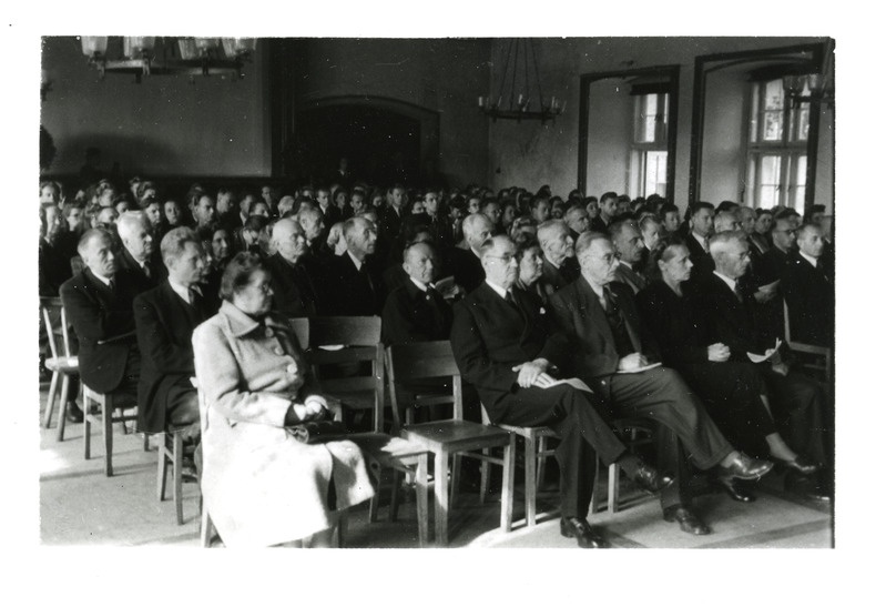 Hugo Kaho Läti ülikooli 30. aastapäeva tähistamise aktusel Balti Ülikoolis Pinnebergis, 28. sept. 1949