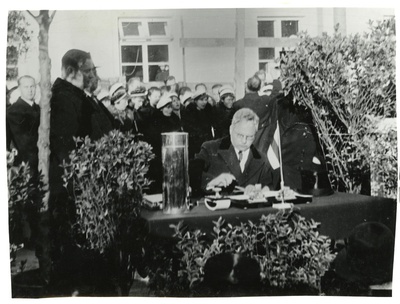 Tartu Ülikooli instituutide hoone (keemiahoone) nurgakivi panek 5.11.1938  similar photo