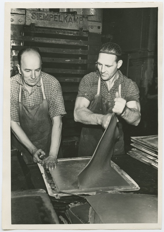 Kaseiin-galaliit tooraine töötlemine.