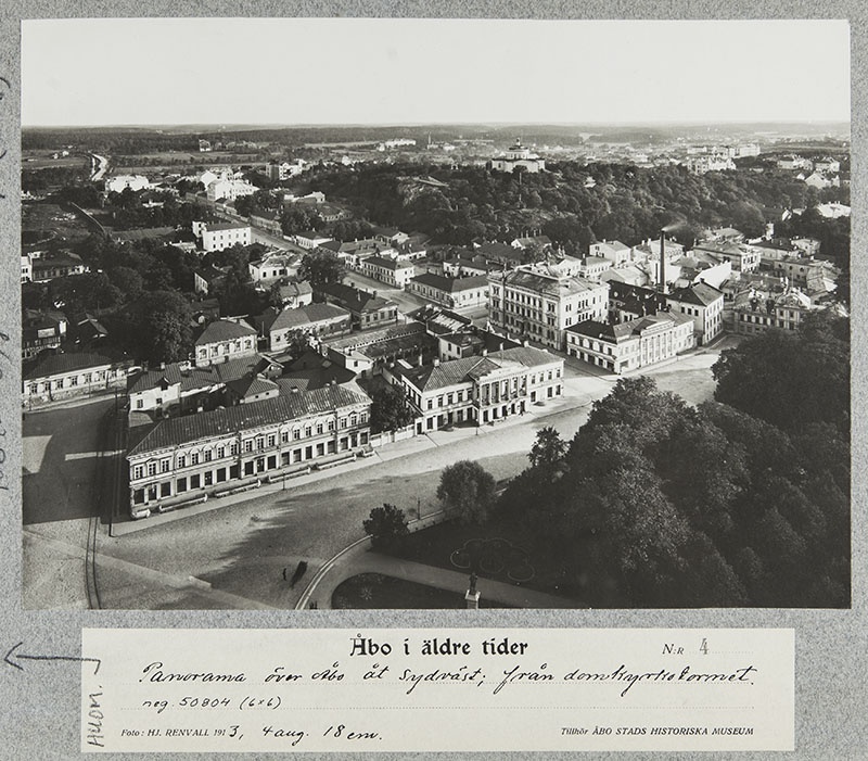 Näköala Tuomiokirkosta lounaaseen