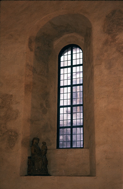 Turun linna, Nunnakappeli, ikkunasyvennys; sisäkuva