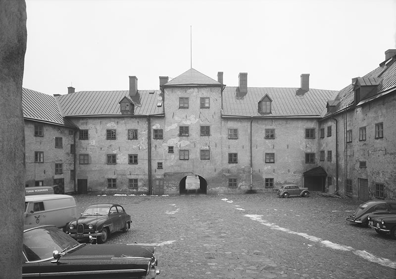 Turun linna, esilinna ja esilinnan piha; ulkokuva