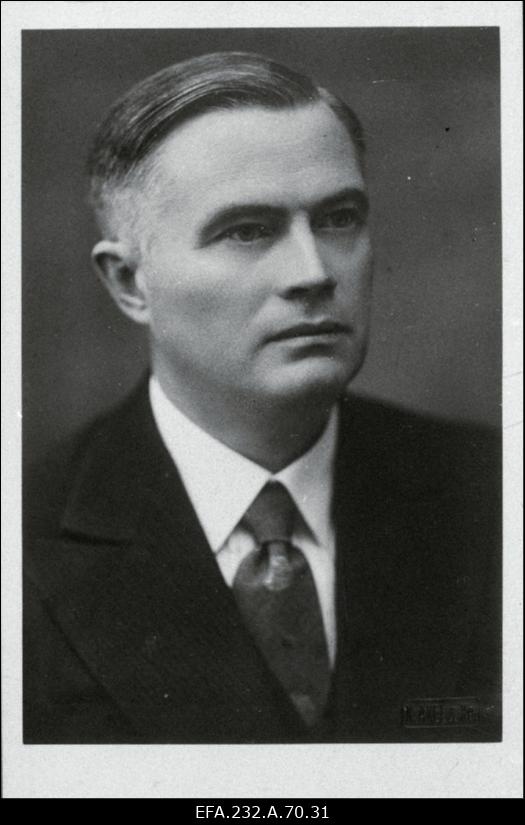 Kampmann, Leopold - E.Ü.S. Põhjala vilistlane, AS Eesti Fosforiit juhatuse liige.