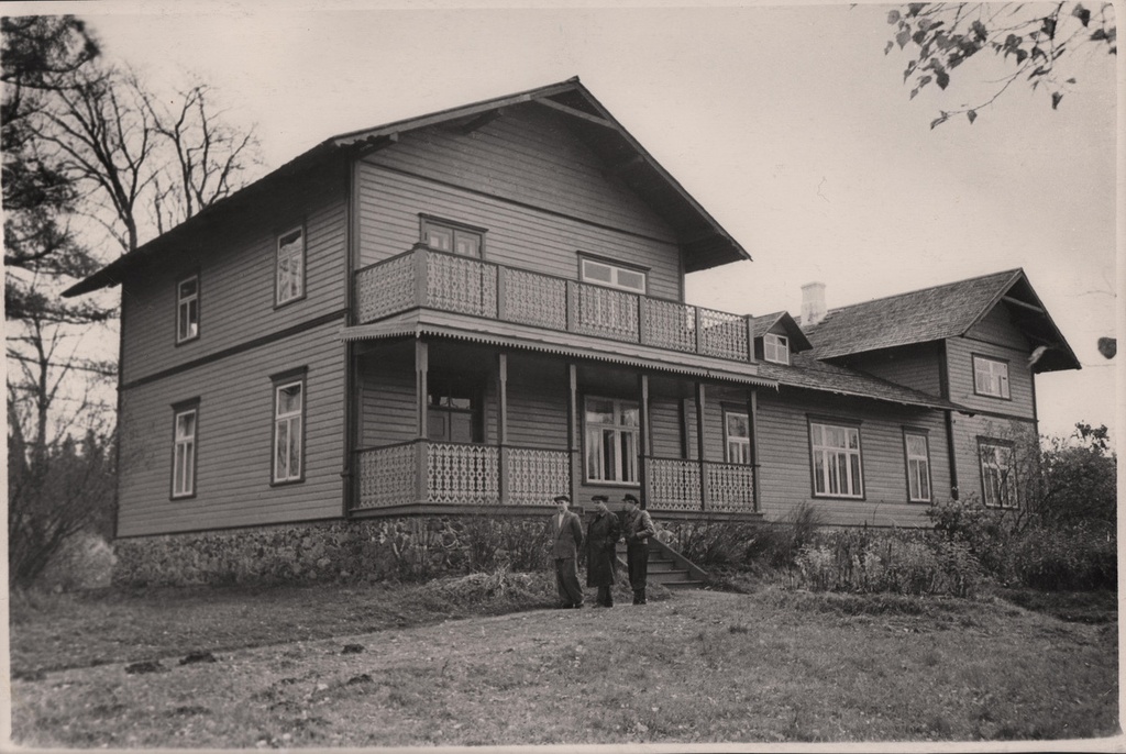 Kurgja elumaja, C. R. Jakobsoni Talumuuseumi peahoone. Vaade põhjast.